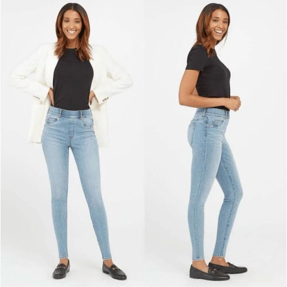 Spanx ankle skinny jeans in light vintage wash size medium
